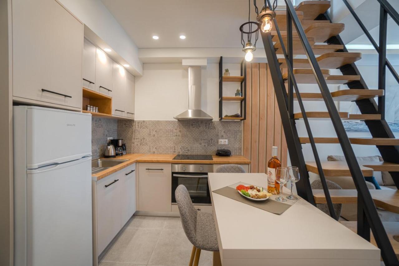 Jacuzzi Maisonette In Sfakia Center 'New 2023' Apartment Khora Sfakion Exterior photo